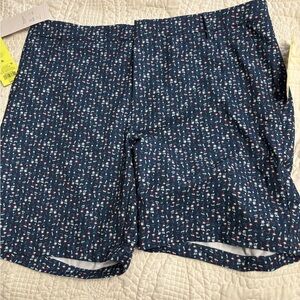 Men’s golf shorts